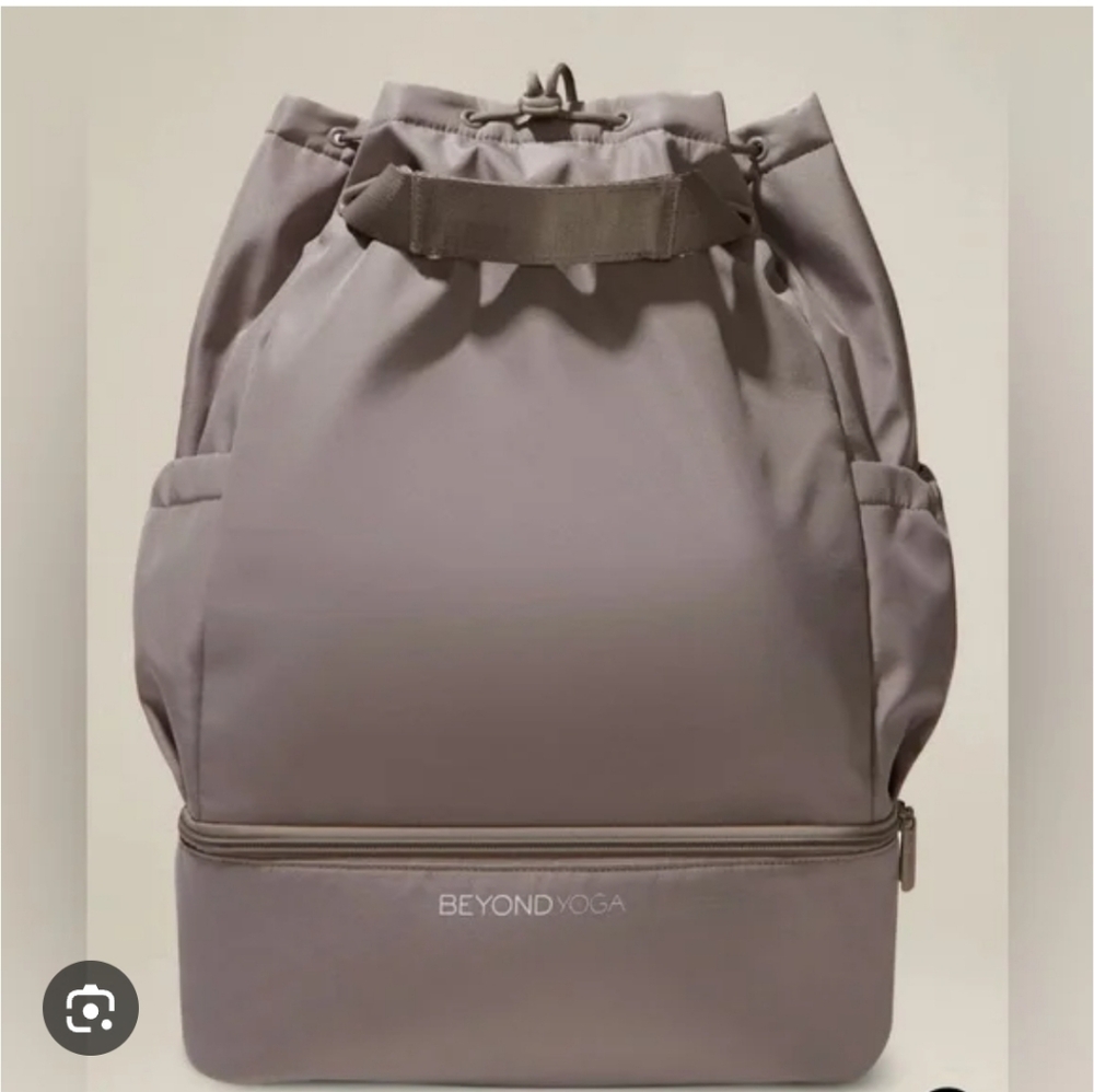 NWT Beyond Yoga Khaki Covertable Gym Bag